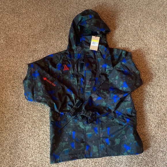 NWT! Nike ACG GORE-TEX Jacket - Picture 4 of 8